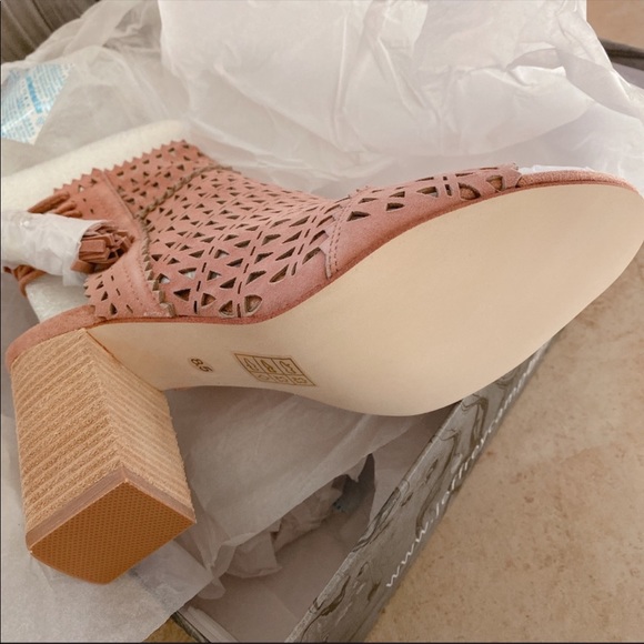 Jeffrey Campbell Ottawa Sandal - Picture 6 of 8